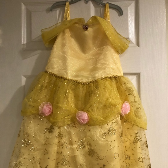 Disney Other - THIS SET IS SOLD...Unable to removed from here..